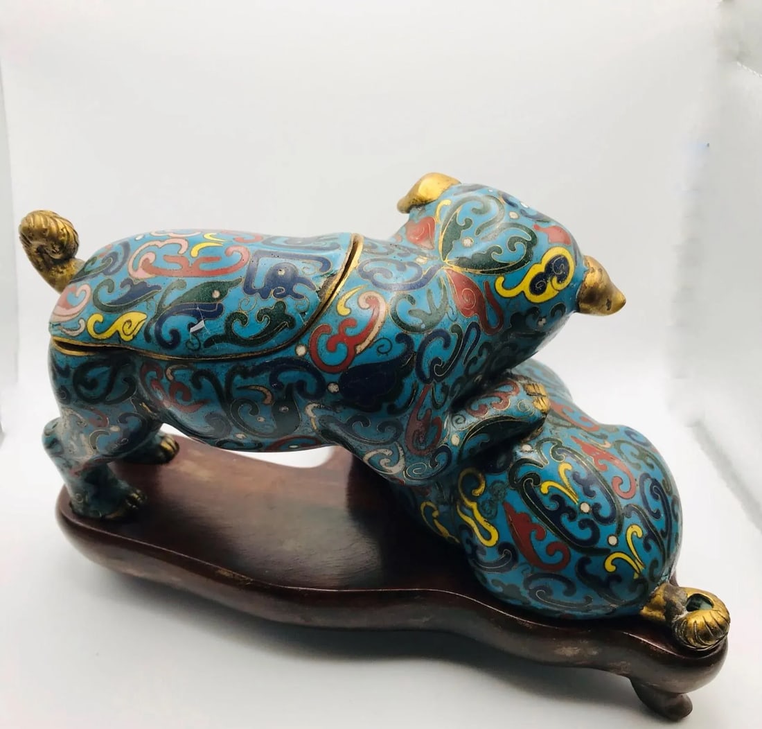 Mid 19th Century Playful Cloisonne Puppies on a Wood Stand From the Qing Dynasty - 5