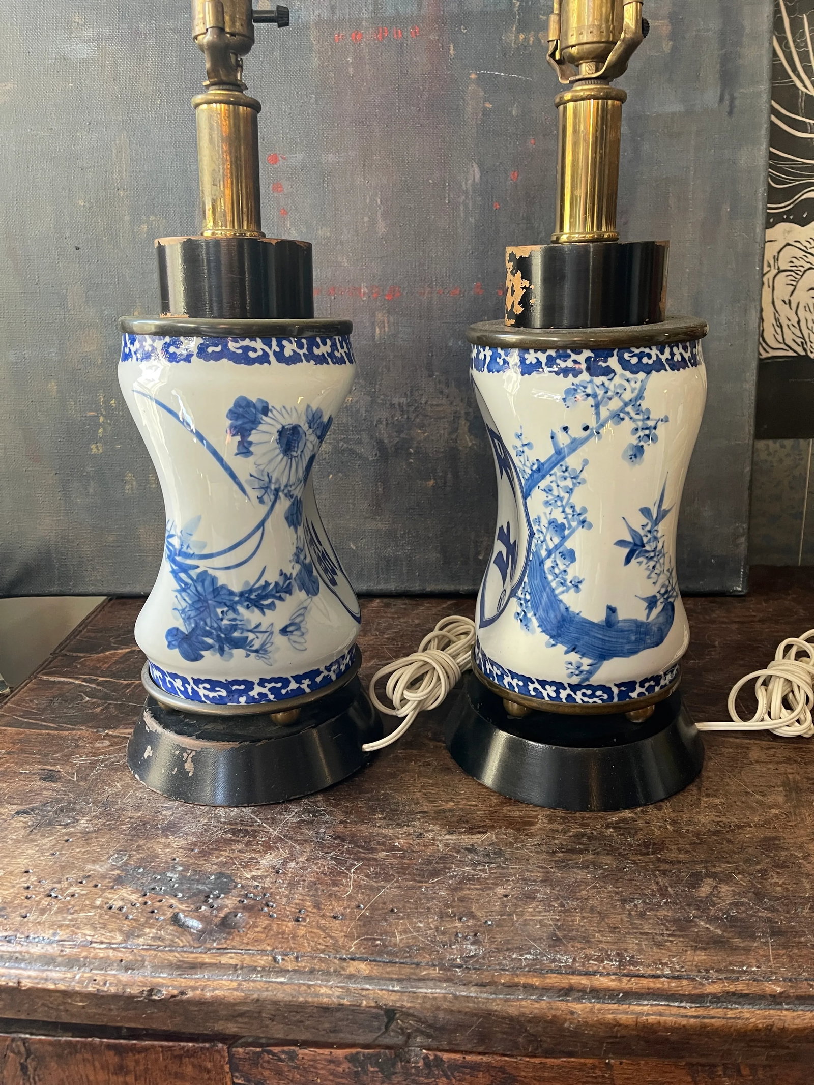 Mid Century Blue and White Chinese Ceramic Lamps - a Pair - 10