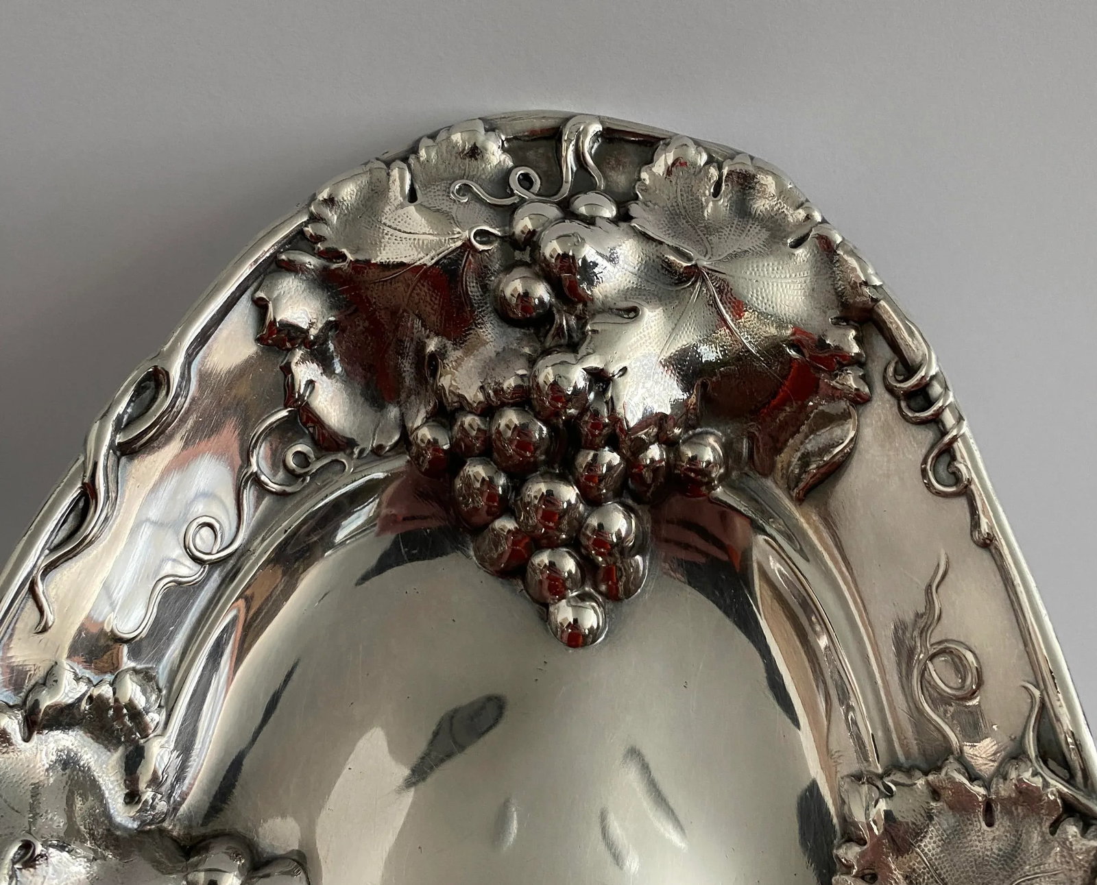 Antique Silverplate Grape Vine and Leaf Basket - 7