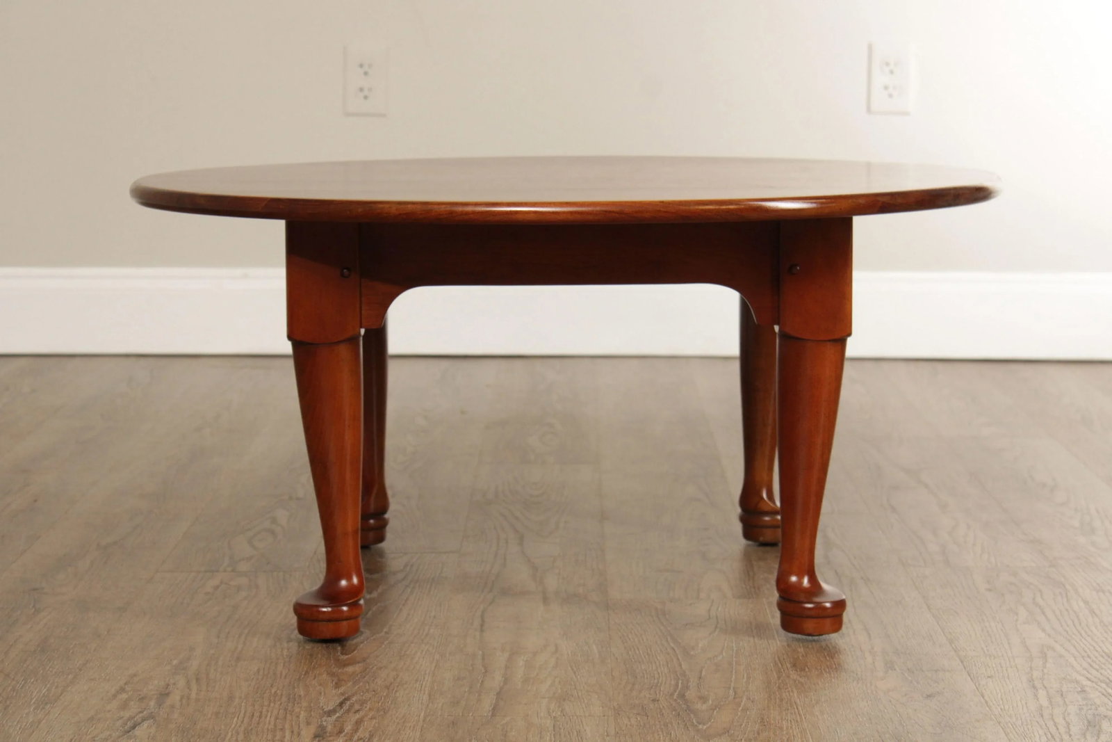 Vintage Stickley Queen Anne Style Round Cherry Coffee Table - 7