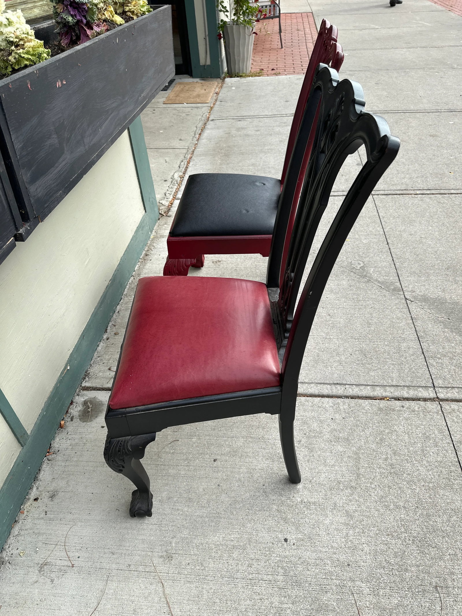 1940s Pair of English Chippendale Style Ball and Claw Foot Dining Chairs - 11