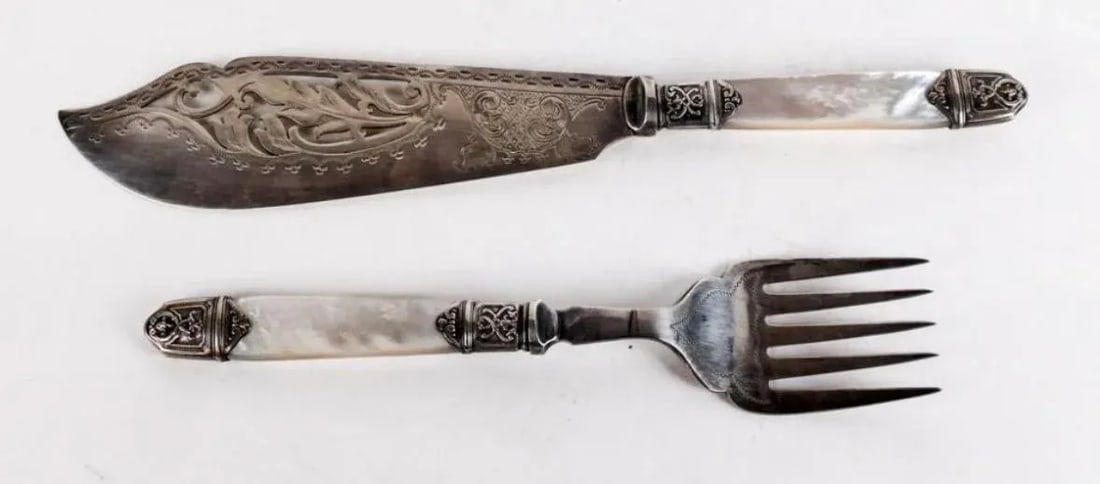 Antique Silver Plate and Mother of Pearled English Fish Fork and Knife Serving Set Boxed- 2 Pieces - 2