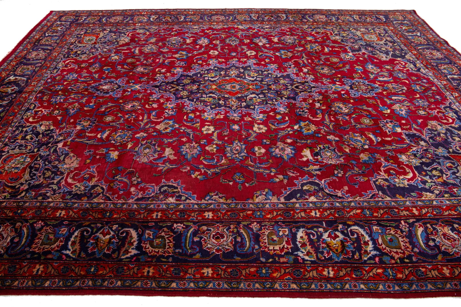 Handmade 1950s Persian Kashan Wool Rug Handmade With Allover Motif - 3
