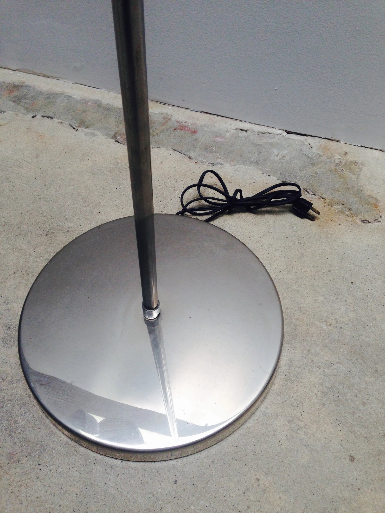 Sculptural Mid-Century Modern Chrome Floor Lamp With Adjustable Dome Shade & Counterbalance Ball - 7