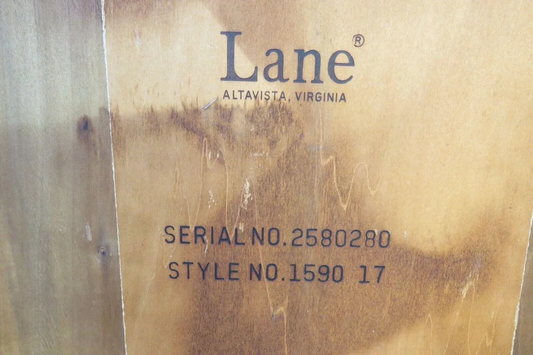 Mid Century Modern Pair of Large Side End Tables by Lane - 4