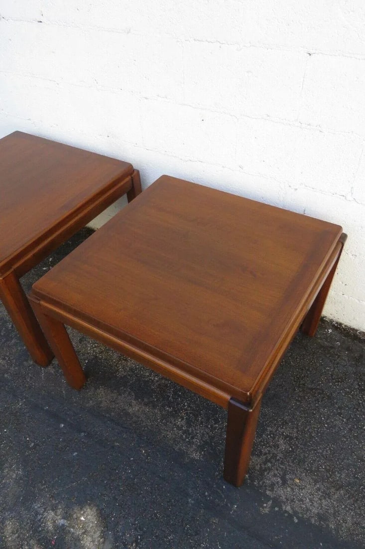 Mid Century Modern Pair of Large Side End Tables by Lane - 6