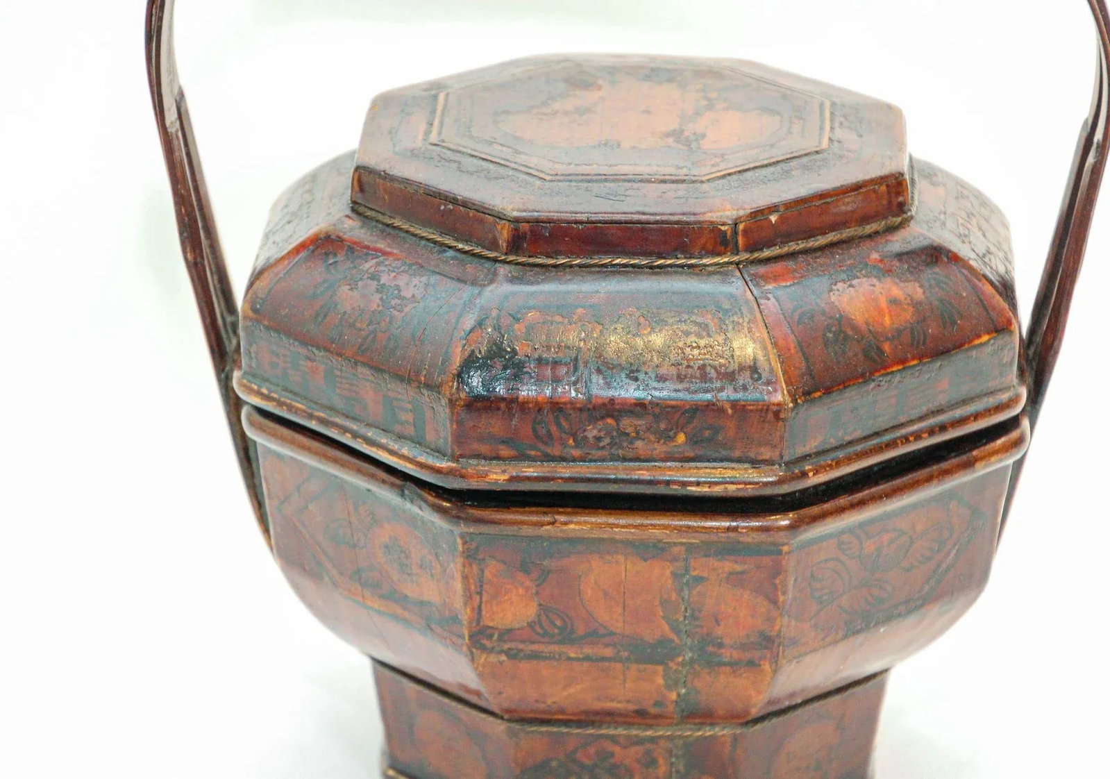 Vintage Wedding Chinese Basket Red Lacquer With Floral Frieze and Bird Motifs - 3