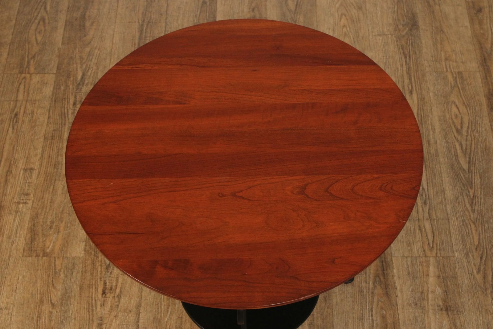 Ethan Allen Transitional Style Cherry Top End Table - 3