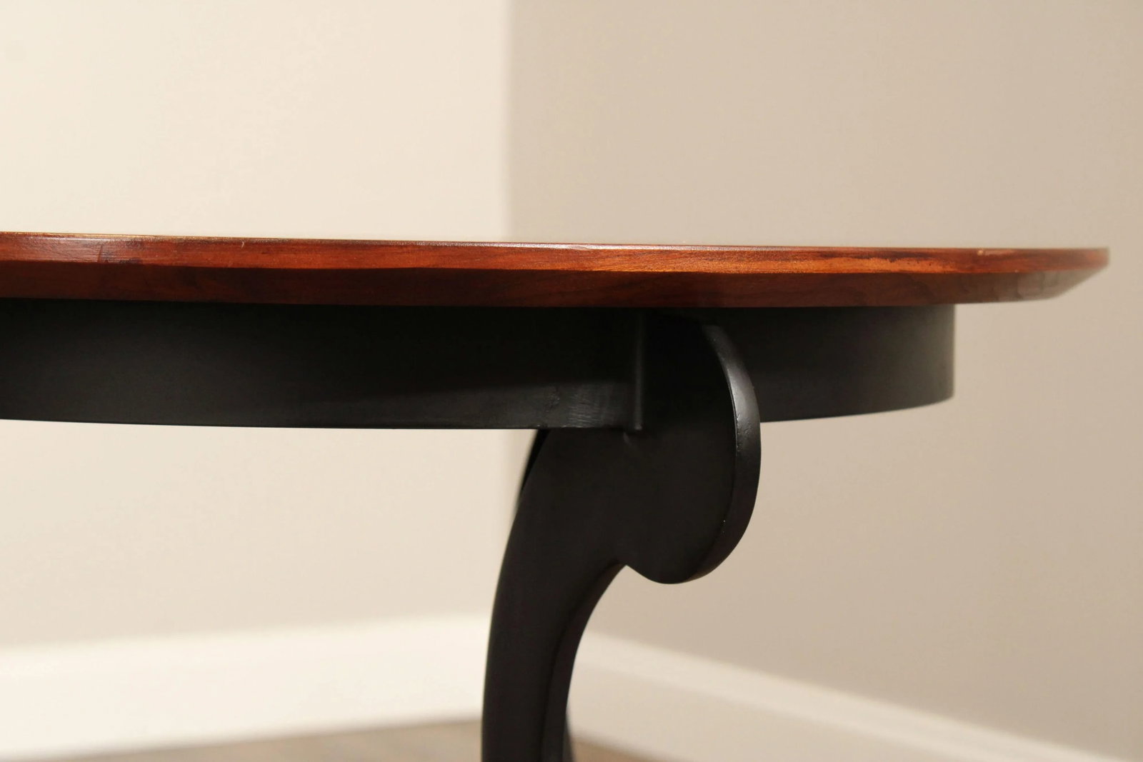 Ethan Allen Transitional Style Cherry Top End Table - 6