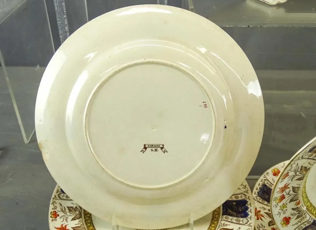 Late 19th Century Sampson and Hancock Norman Pattern 45 Piece English Cobalt Blue Dinner Service- 45 - 10