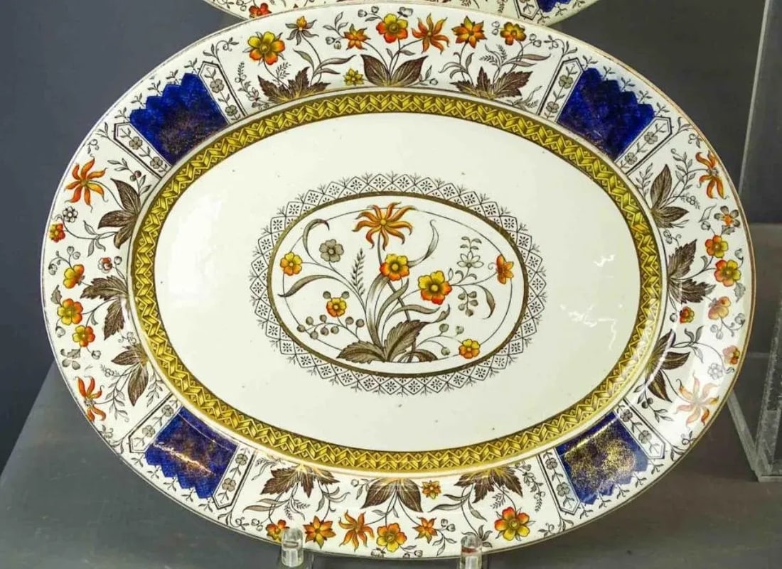 Late 19th Century Sampson and Hancock Norman Pattern 45 Piece English Cobalt Blue Dinner Service- 45 - 6
