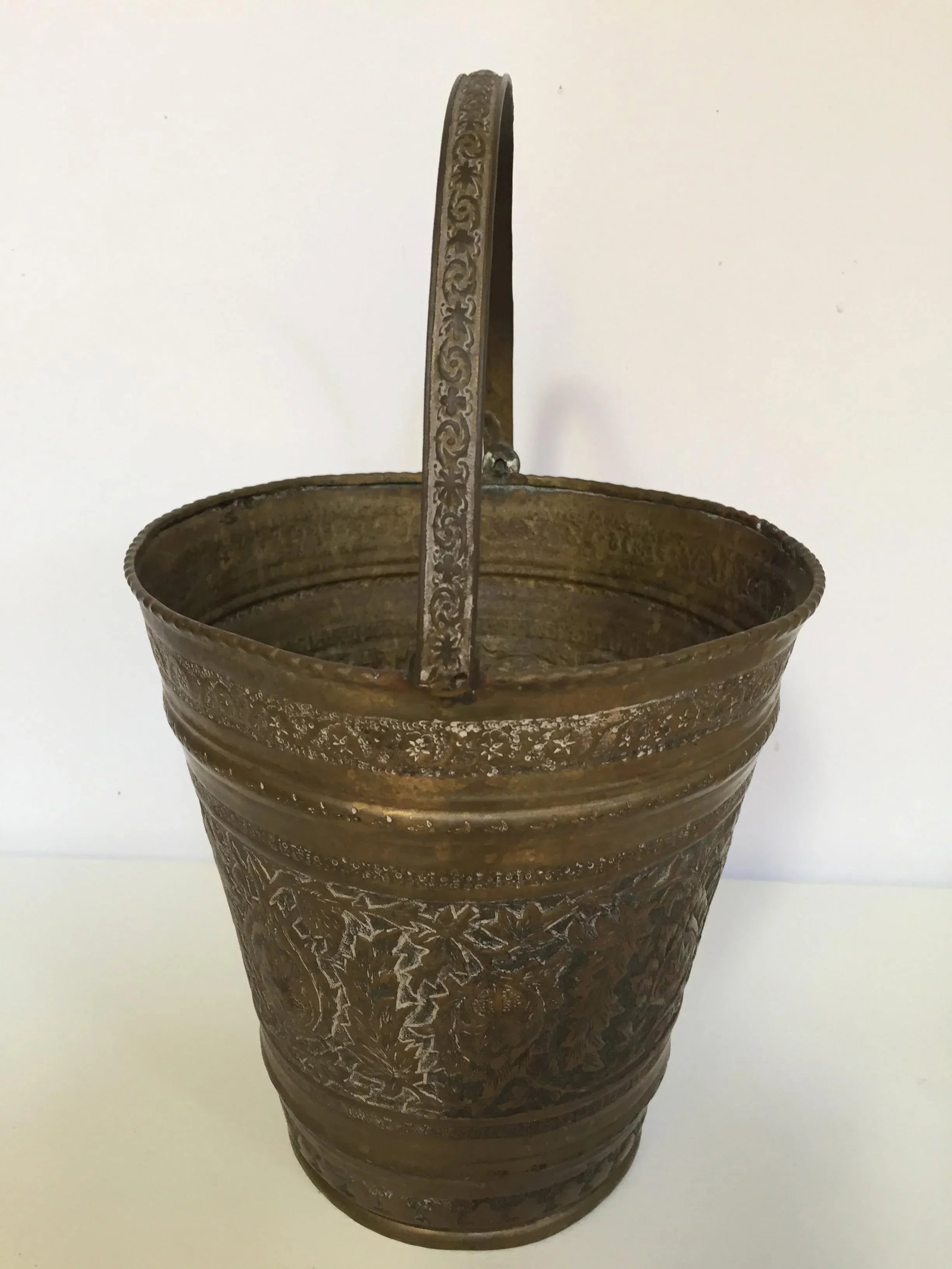 Anglo-Raj Mughal Bronzed Copper Vessel Bucket - 11