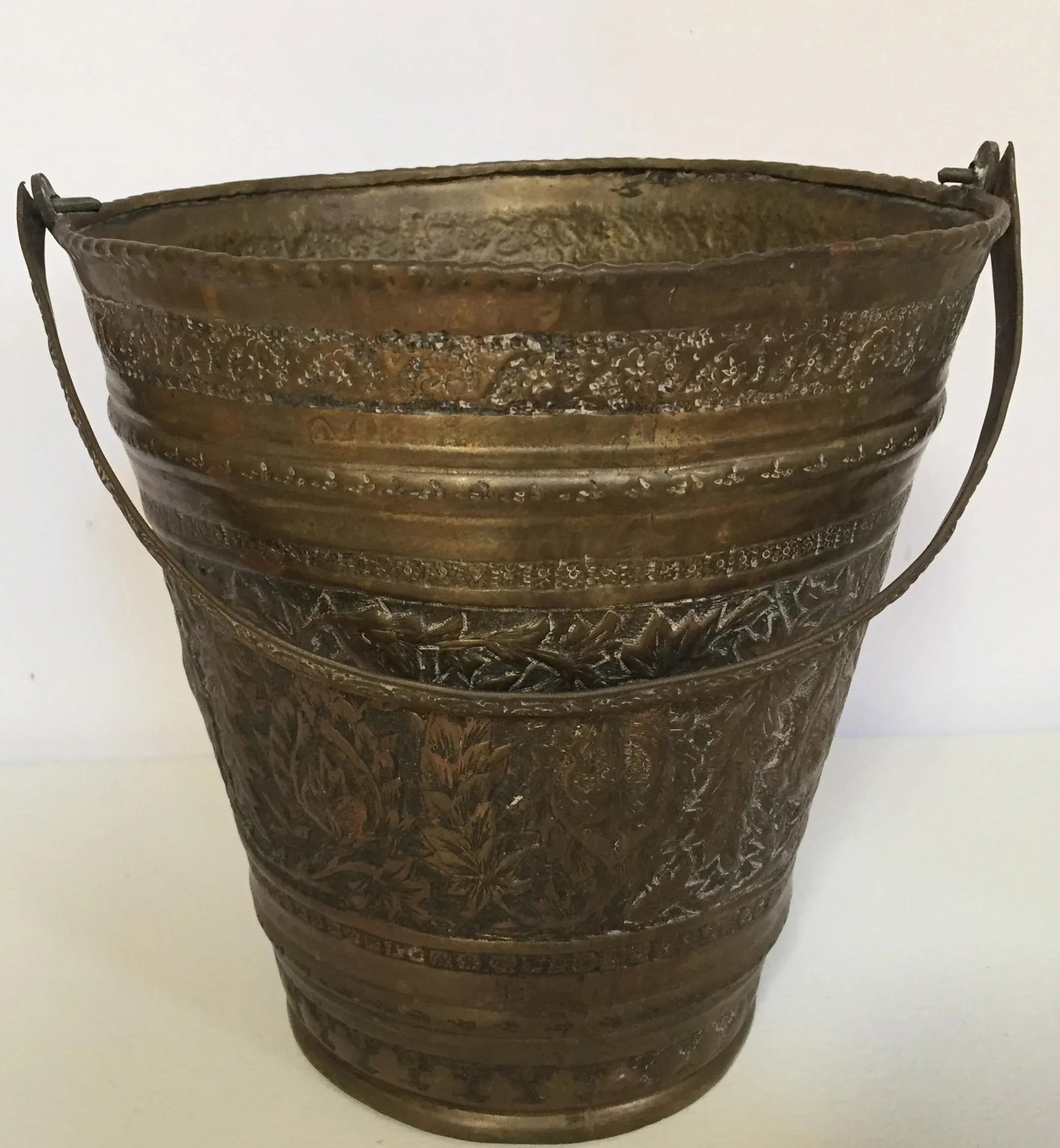 Anglo-Raj Mughal Bronzed Copper Vessel Bucket - 12