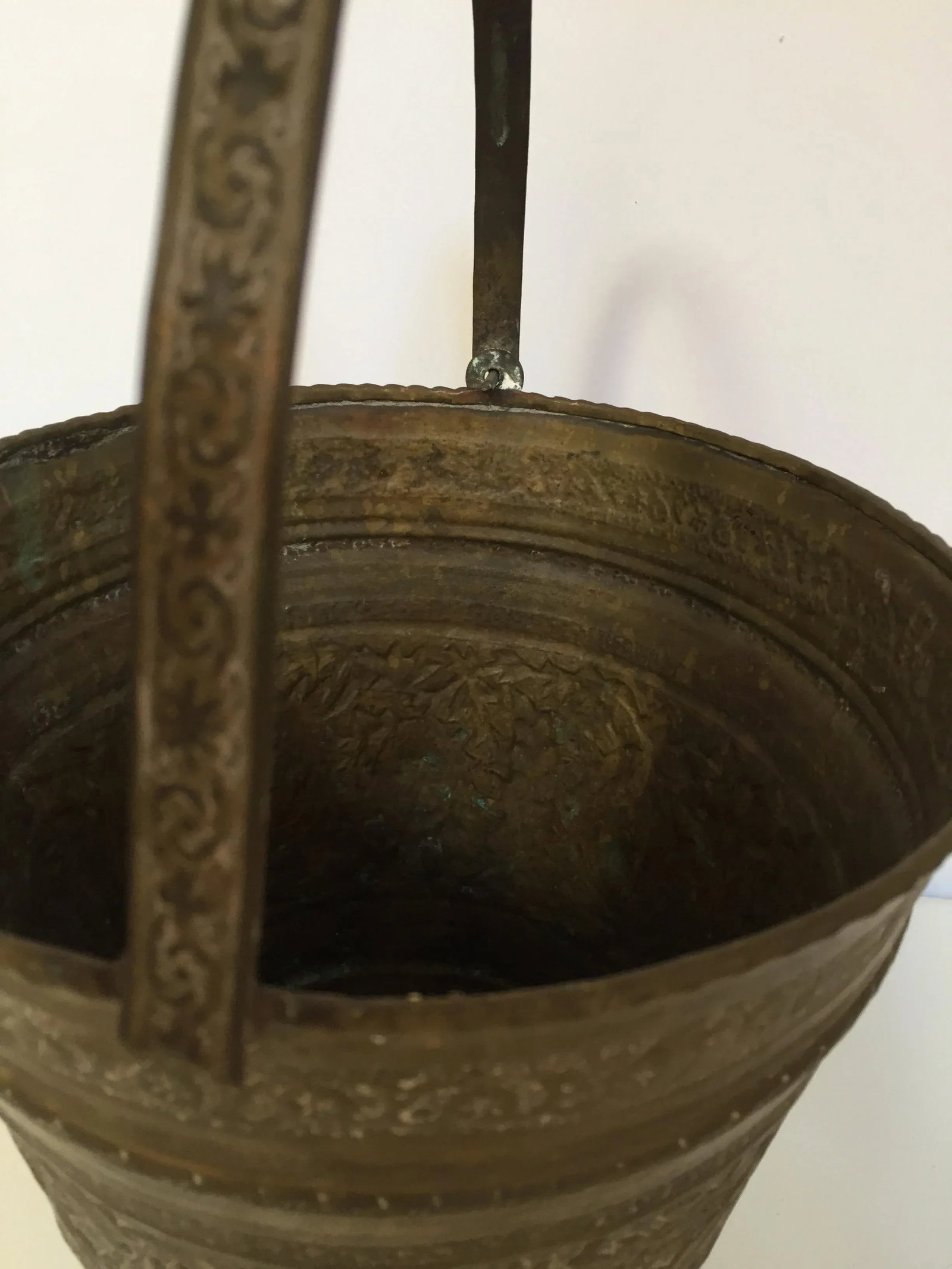 Anglo-Raj Mughal Bronzed Copper Vessel Bucket - 2