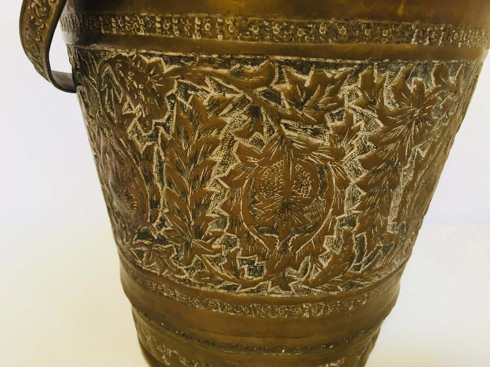 Anglo-Raj Mughal Bronzed Copper Vessel Bucket - 4