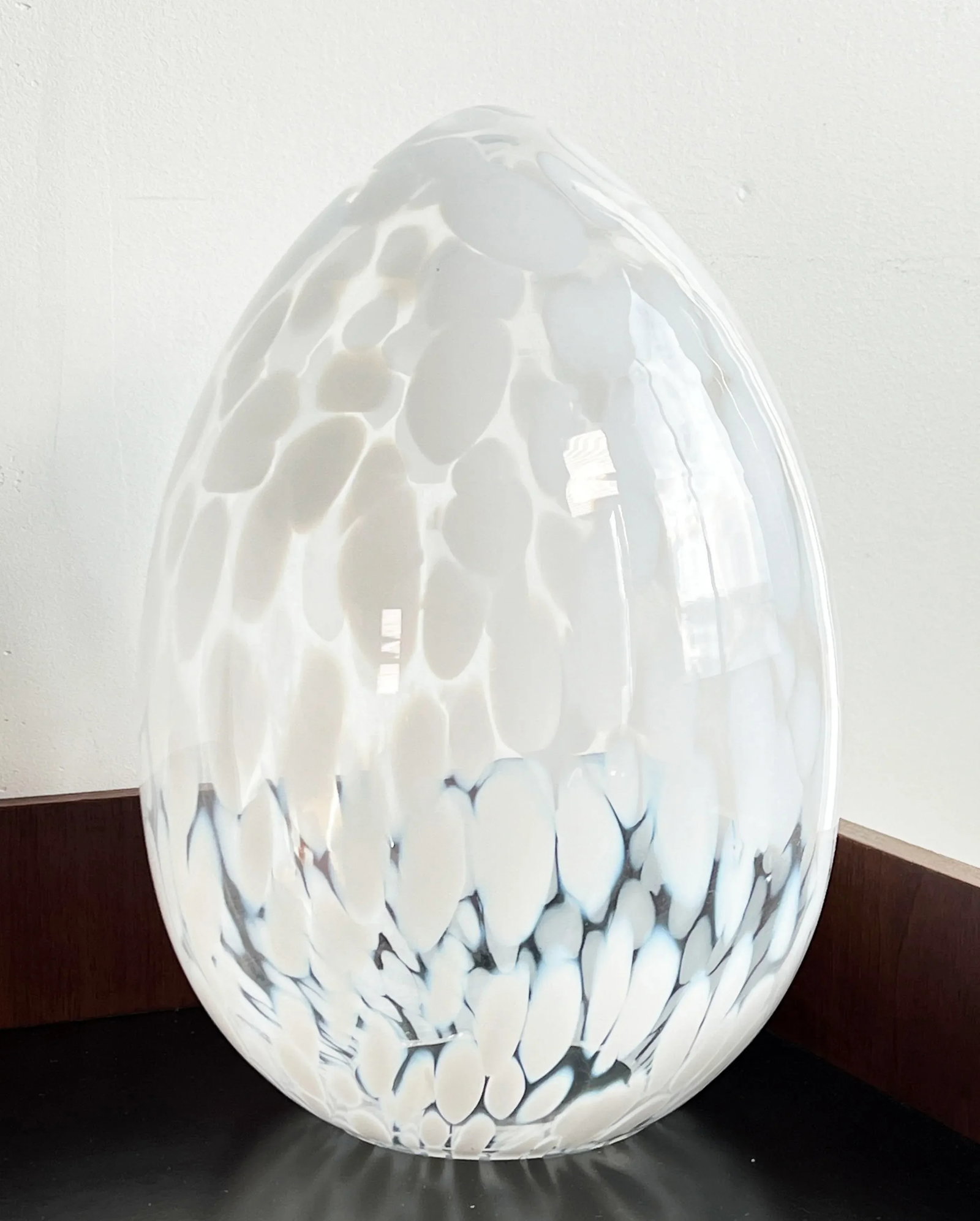 Large Vintage 15" Murano Art Glass White Blown Glass Egg Sculpture - 5