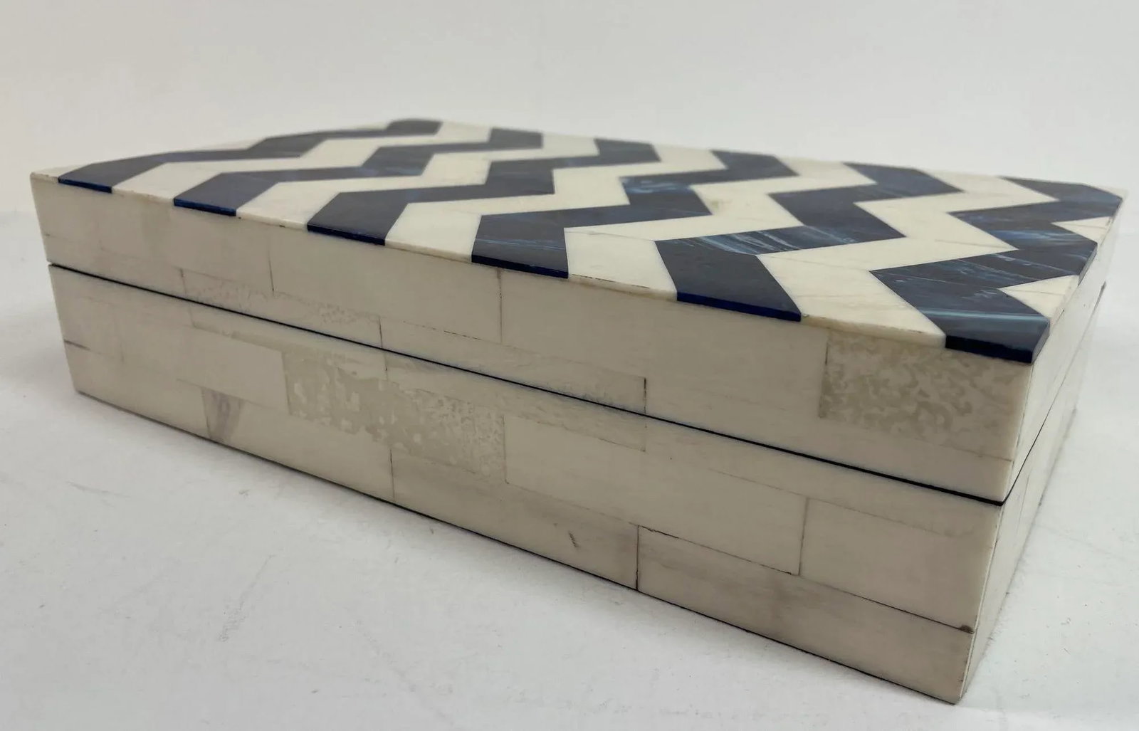 Ivory and Blue Chevron Bone Inlay Trinket Box - 9