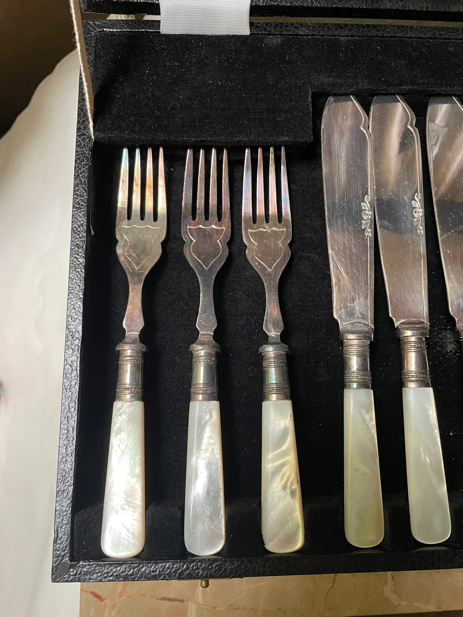 Antique Sheffield England Boxed Fish/Dessert Forks & Knives with Mop Handles- 12 Pieces - 9