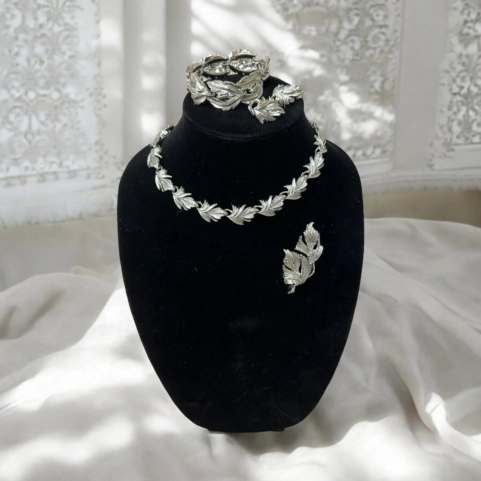Vintage Tara Silver Tone Leaf Jewelry Complete Set of 5 - 6