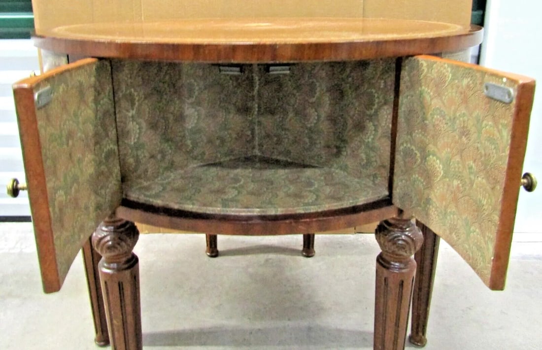 1950s Vintage Maitland Smith Signature Tromp l'Oeil Center Drum Table Tooled Leather - 7