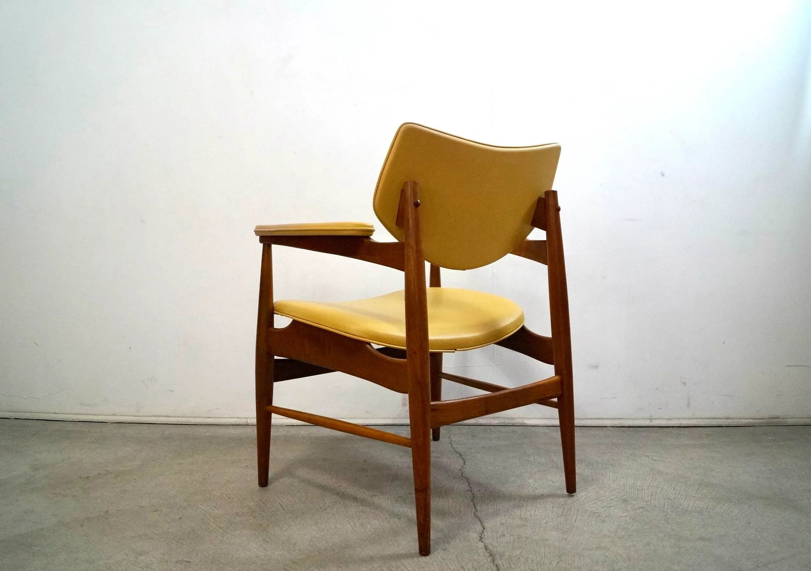 1950's Mid-Century Modern Walnut Armchair by Thonet - 6