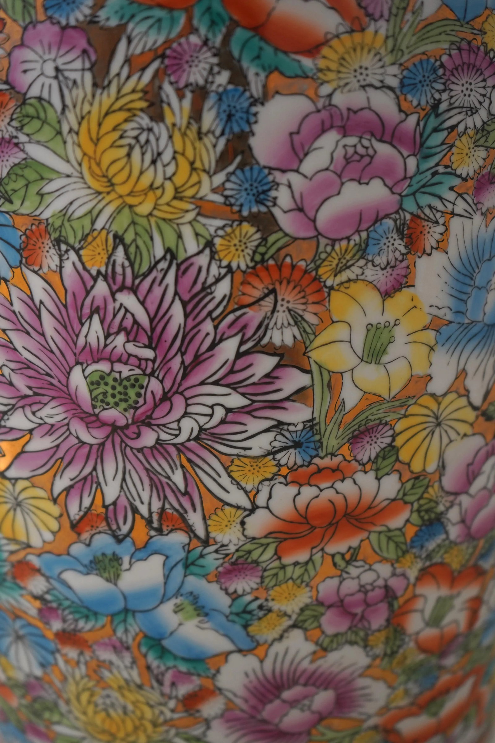 Vintage Chinese Porcelain Floral Decorative Large Vase - 5