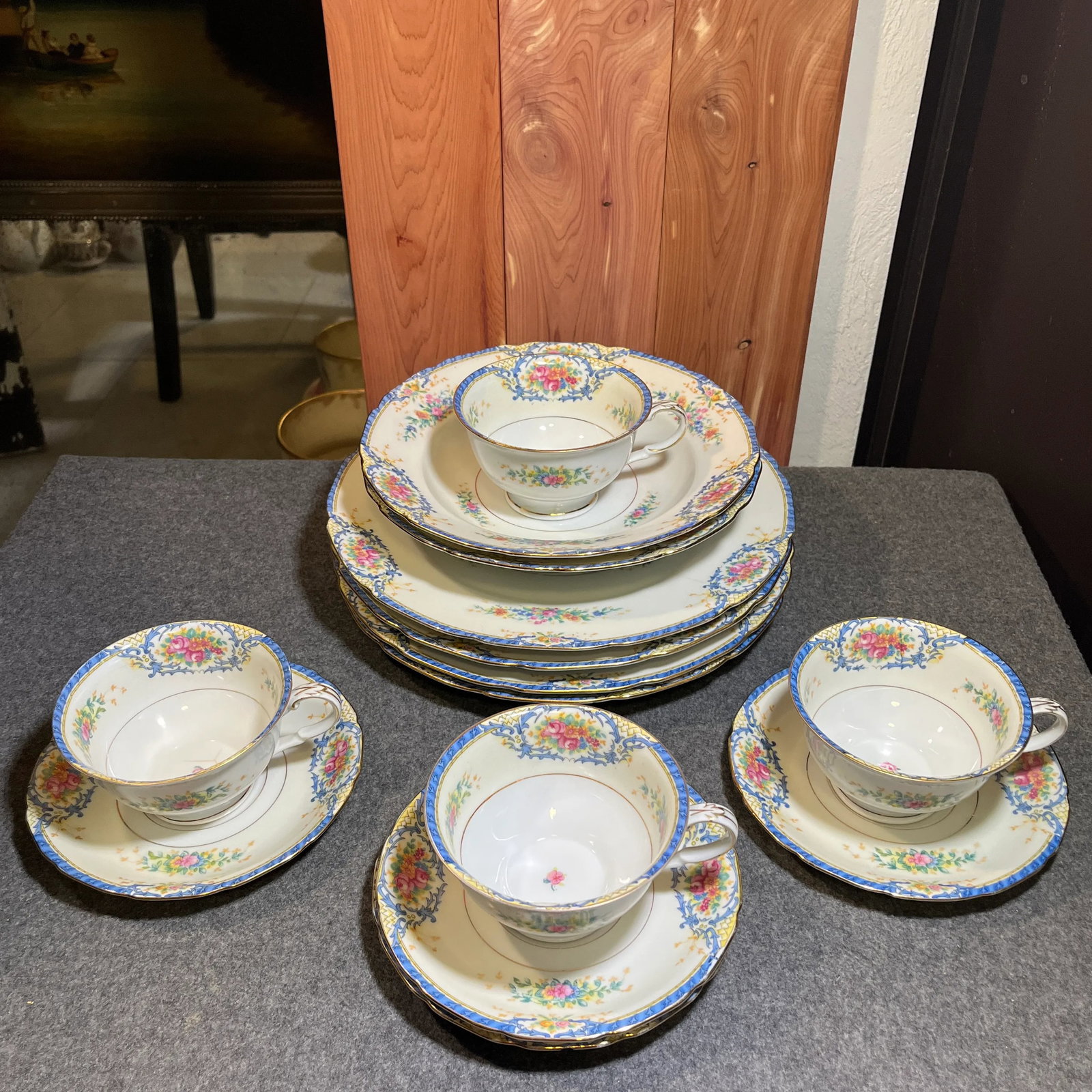 14 Piece-Early 20th Century Rhoda Rhoda Blue by Black Knight Dinnerware Set, Germany - 11