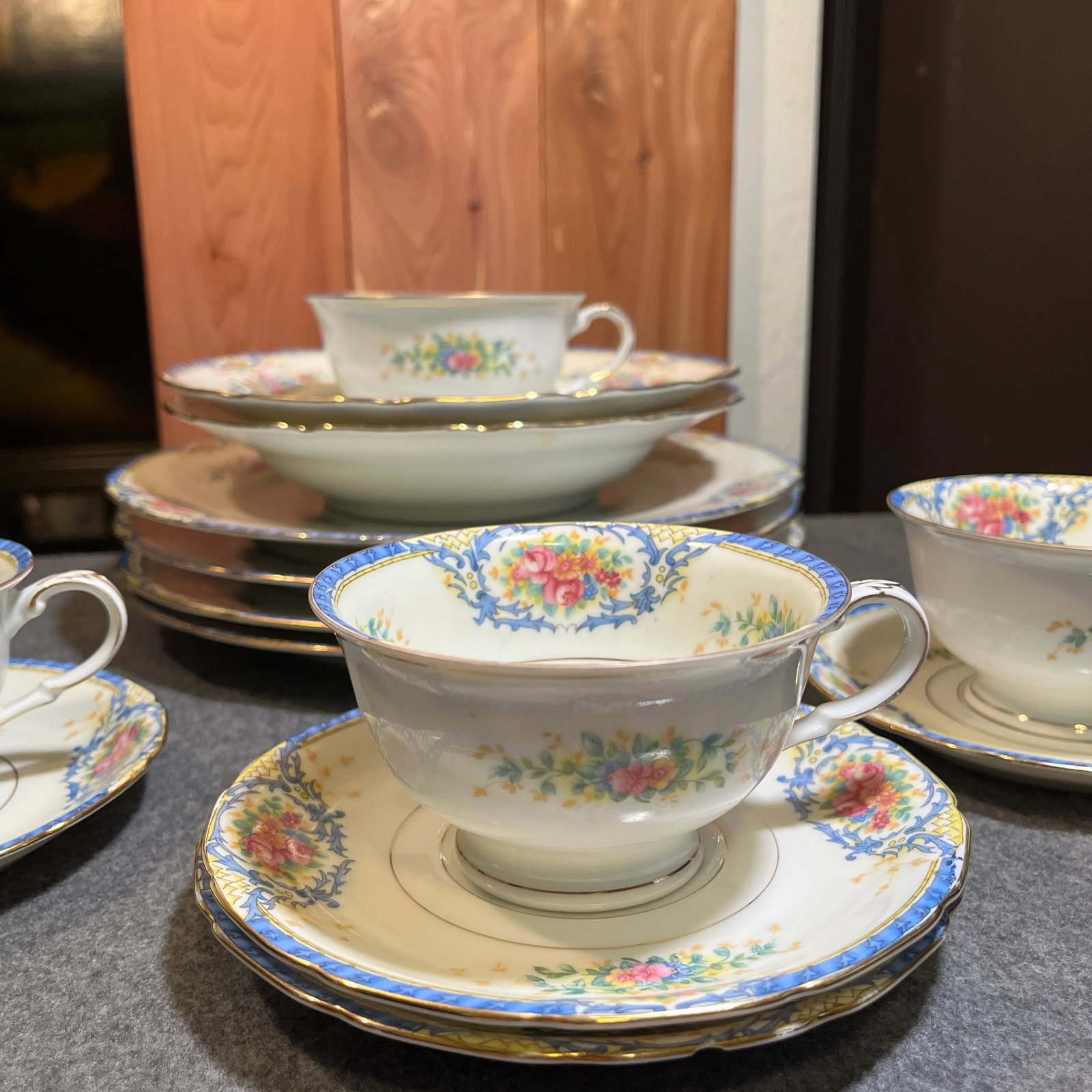 14 Piece-Early 20th Century Rhoda Rhoda Blue by Black Knight Dinnerware Set, Germany - 3