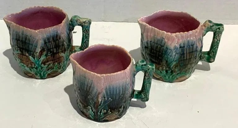 Late 19th Century Collection of Six Etruscan Majolica Shell and Seaweed Pitchers - 10