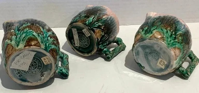 Late 19th Century Collection of Six Etruscan Majolica Shell and Seaweed Pitchers - 4
