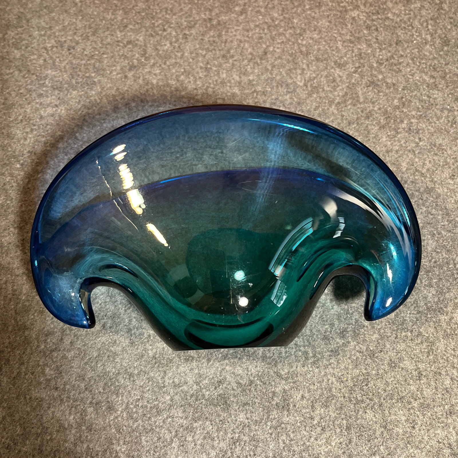 Mid 20th Century Murano Attributed Blue Glass Clam Shell Bowl - 6