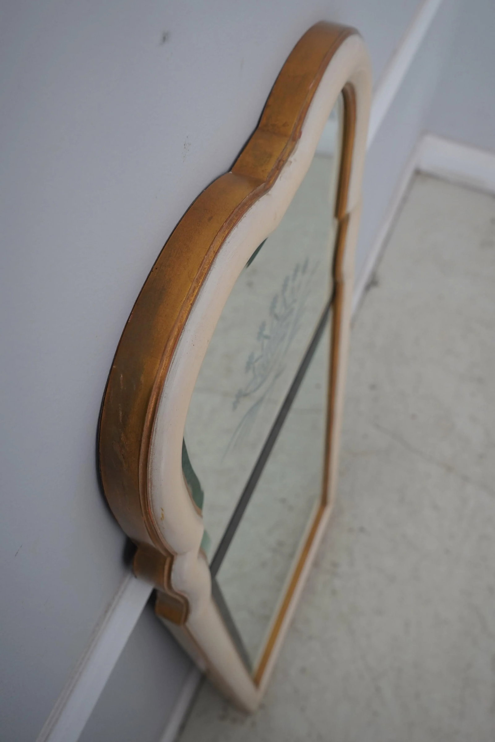 Queen Anne Design Beveled & Etched Glass Off White Mirror - 3