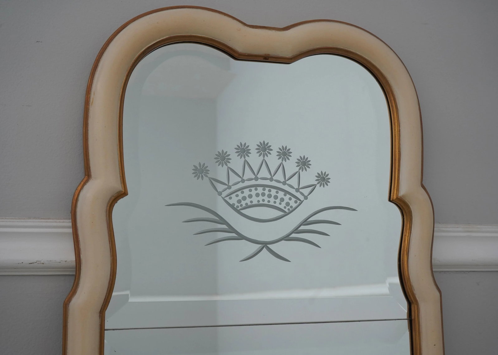 Queen Anne Design Beveled & Etched Glass Off White Mirror - 6