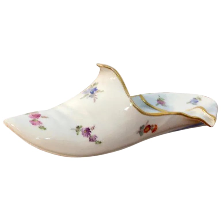 19th Century Meissen Model of a Slipper (1 of 12)