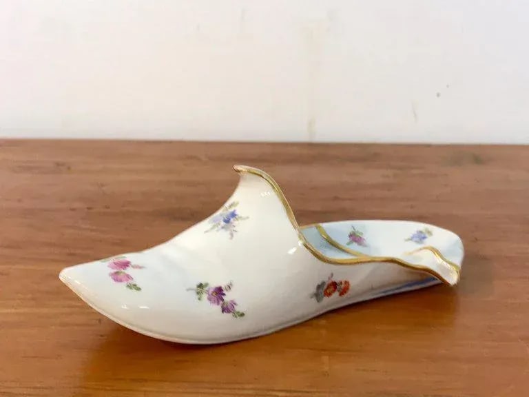 19th Century Meissen Model of a Slipper - 2