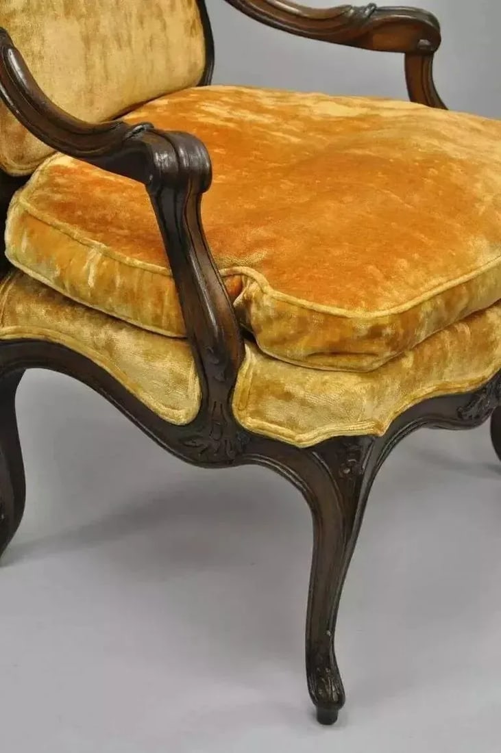 Vintage Hollywood Regency French Provincial Louis XV Style Arm Chairs - a Pair - 6
