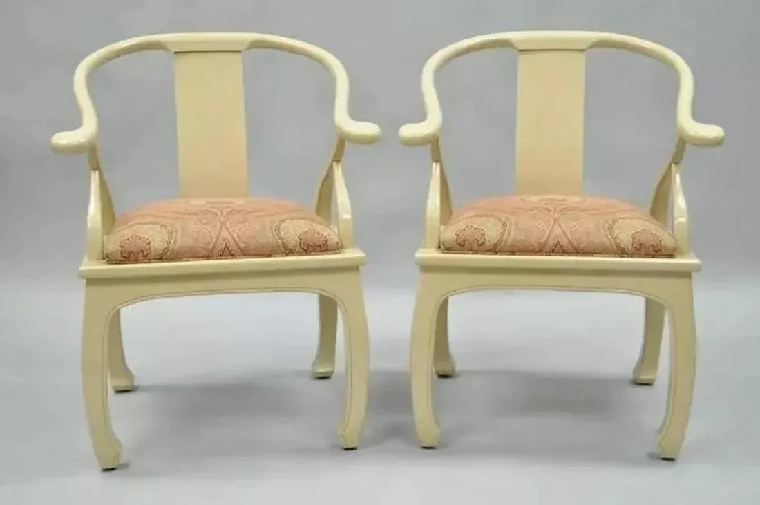 Late 20th Century Vintage Horseshoe Ming Style Cream Lacquered Lounge Chairs - a Pair - 2