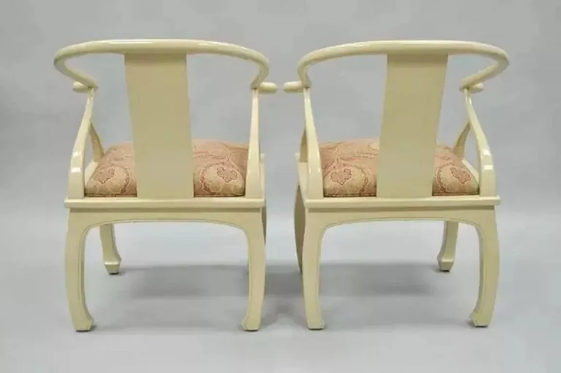 Late 20th Century Vintage Horseshoe Ming Style Cream Lacquered Lounge Chairs - a Pair - 4