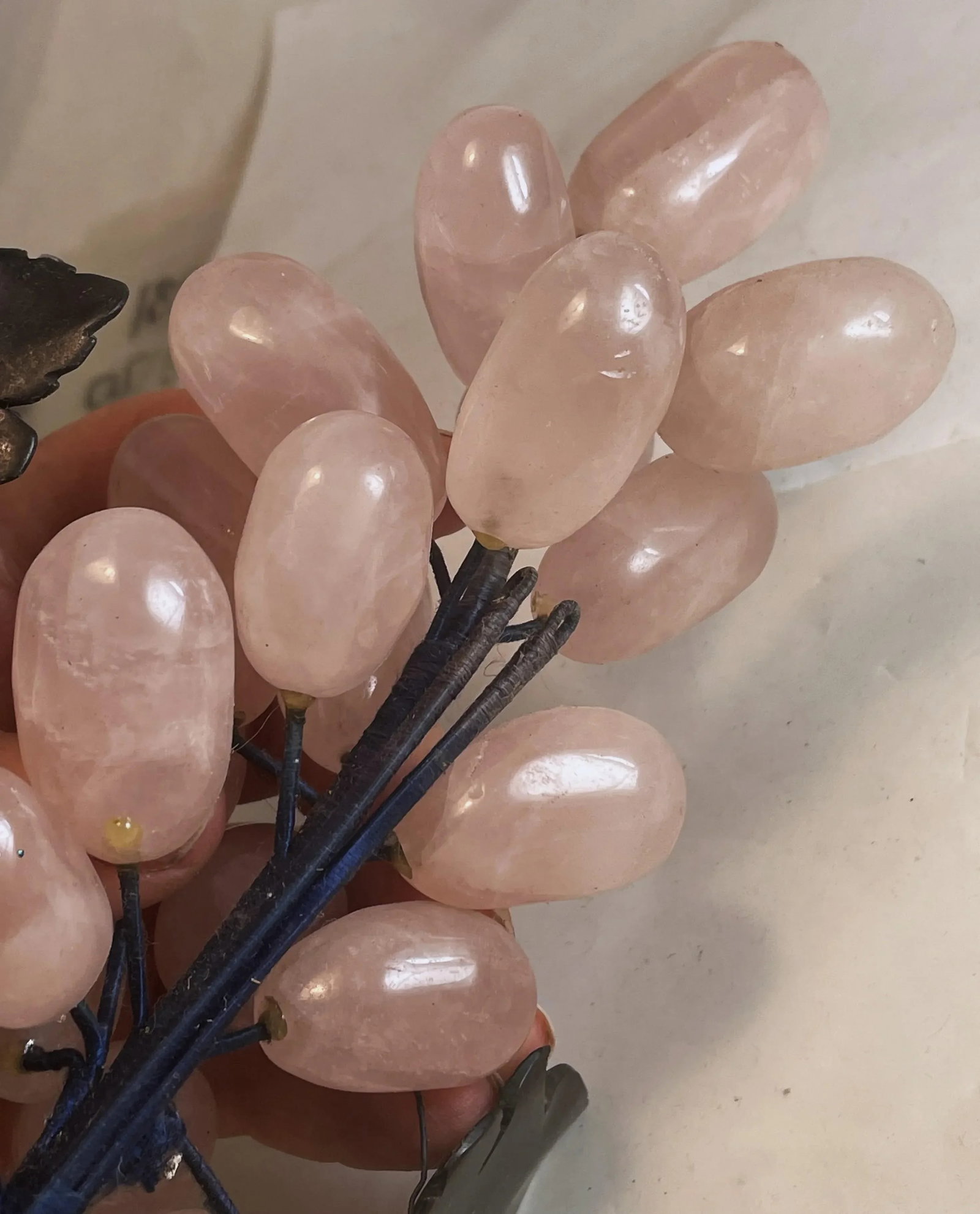 Mid 20th Century Asian Carved Rose Quartz Stone Jade Leaves Fruit Grape Bunches- a Pair - 3