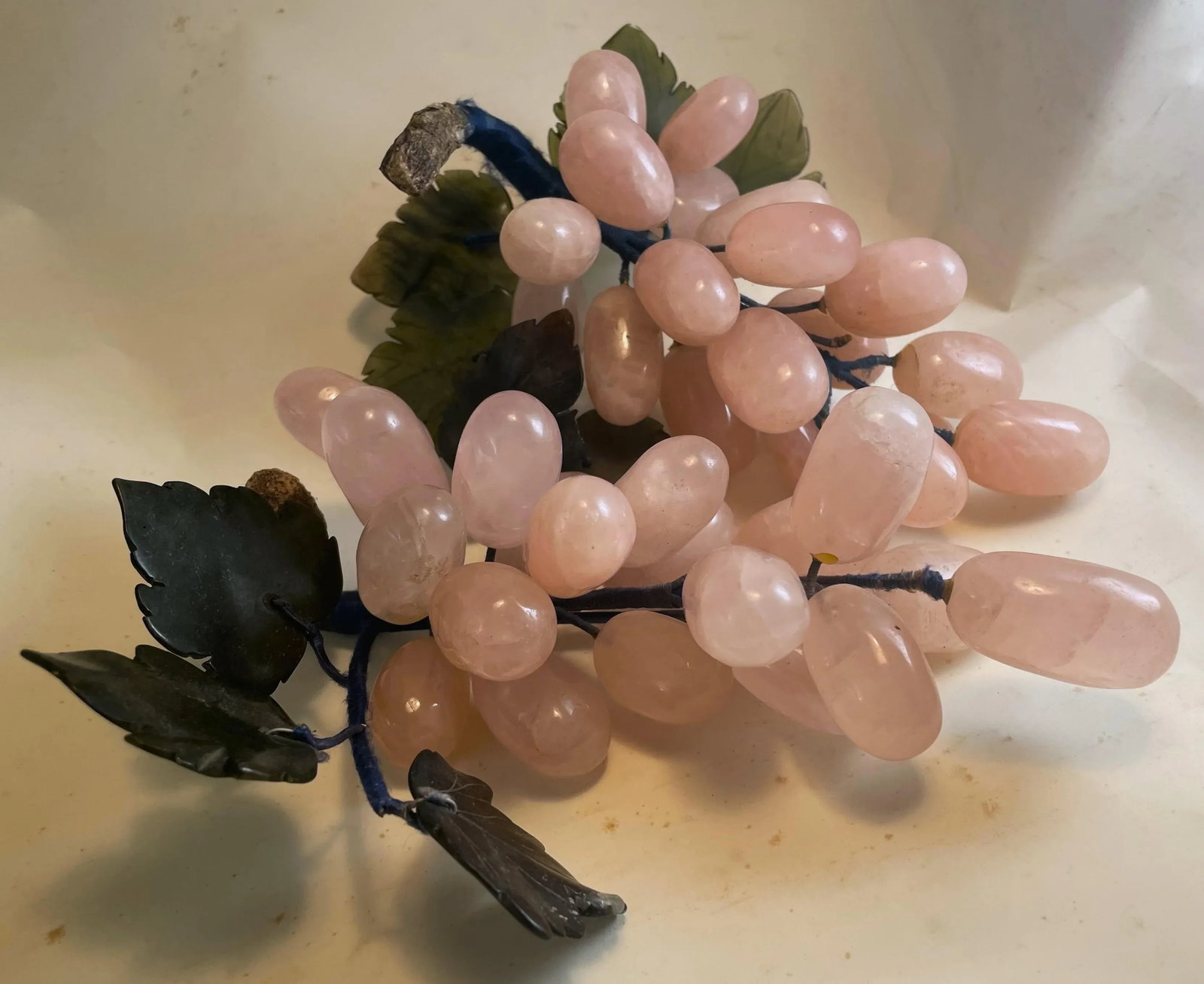 Mid 20th Century Asian Carved Rose Quartz Stone Jade Leaves Fruit Grape Bunches- a Pair - 4