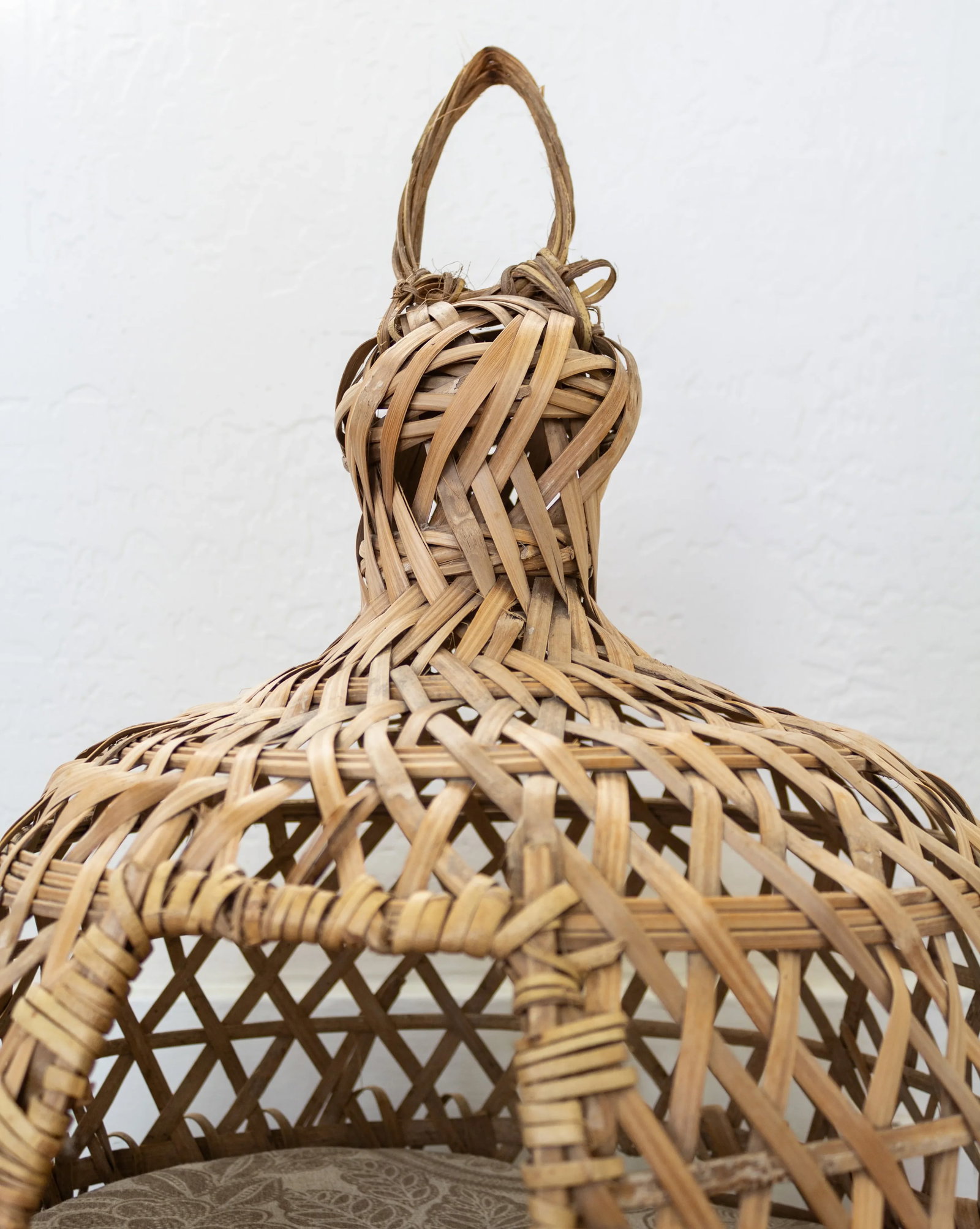 Hand Woven Rattan Pet Bed for Small Dog or Cat - 9