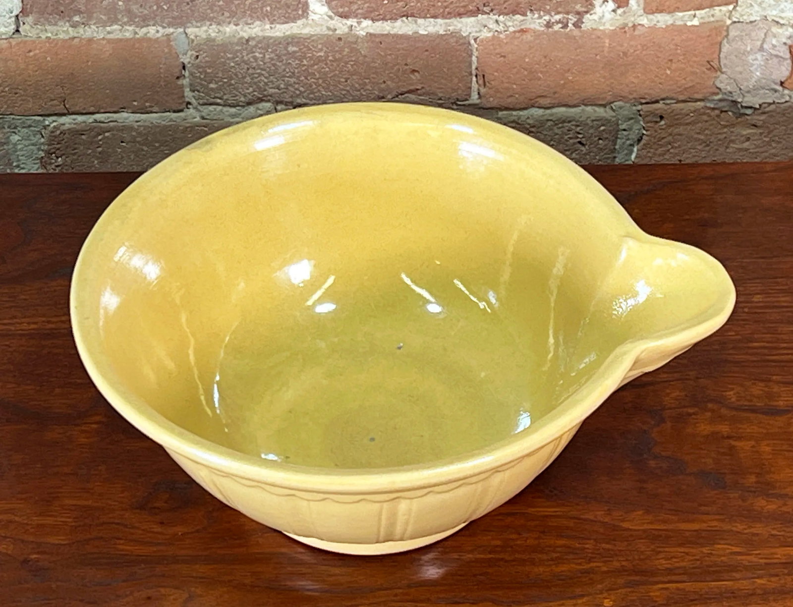 Antique 19th C. Americana Yellowware Mixing / Batter Bowl - 3
