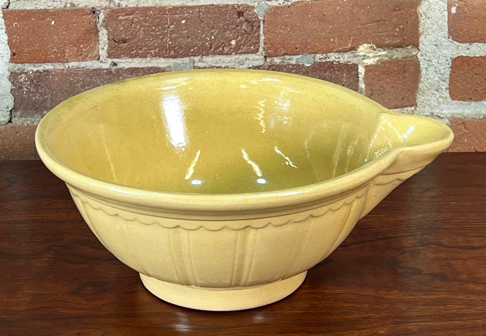 Antique 19th C. Americana Yellowware Mixing / Batter Bowl - 5
