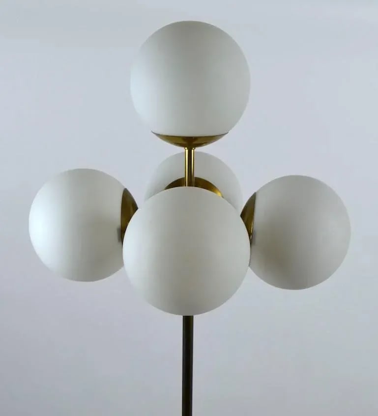 Five Globe Light Sputnik Floor Lamp in Brass and Black - 9