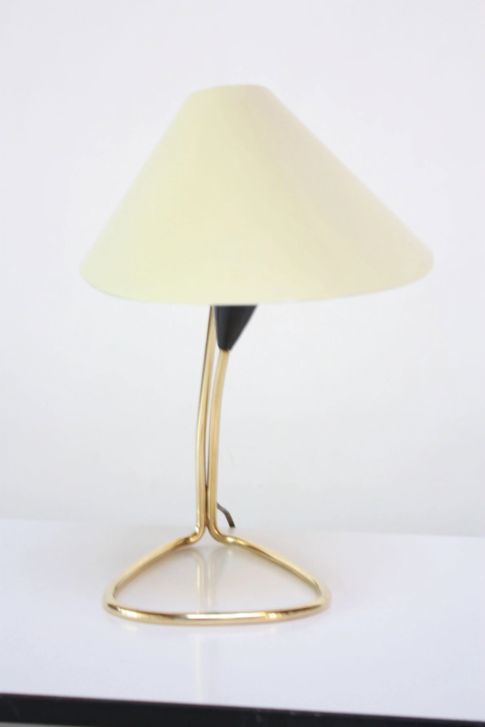 1950s Austrian Brass 'Lily' Table Lamp Attributed to j.t. Kalmar - 5