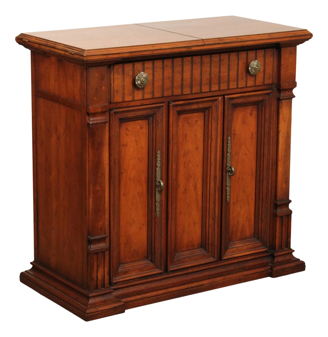Drexel Italian Renaissance Style Walnut Flip Top Server: High Quality Walnut Buffet Serving Bar with Laminated Flip Top Over Cabinet Storage and Dovetailed Drawer Condition: Alterations: Original Condition Unaltered Imperfections: Some Imperfections Conditi