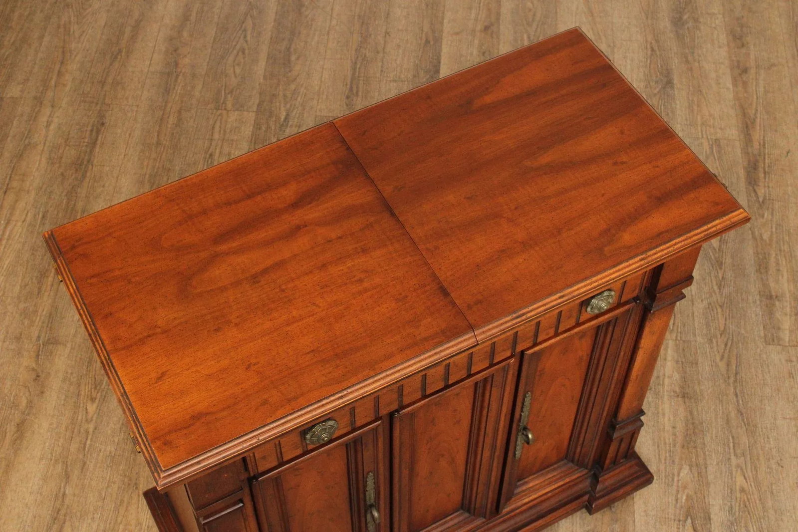 Drexel Italian Renaissance Style Walnut Flip Top Server - 9