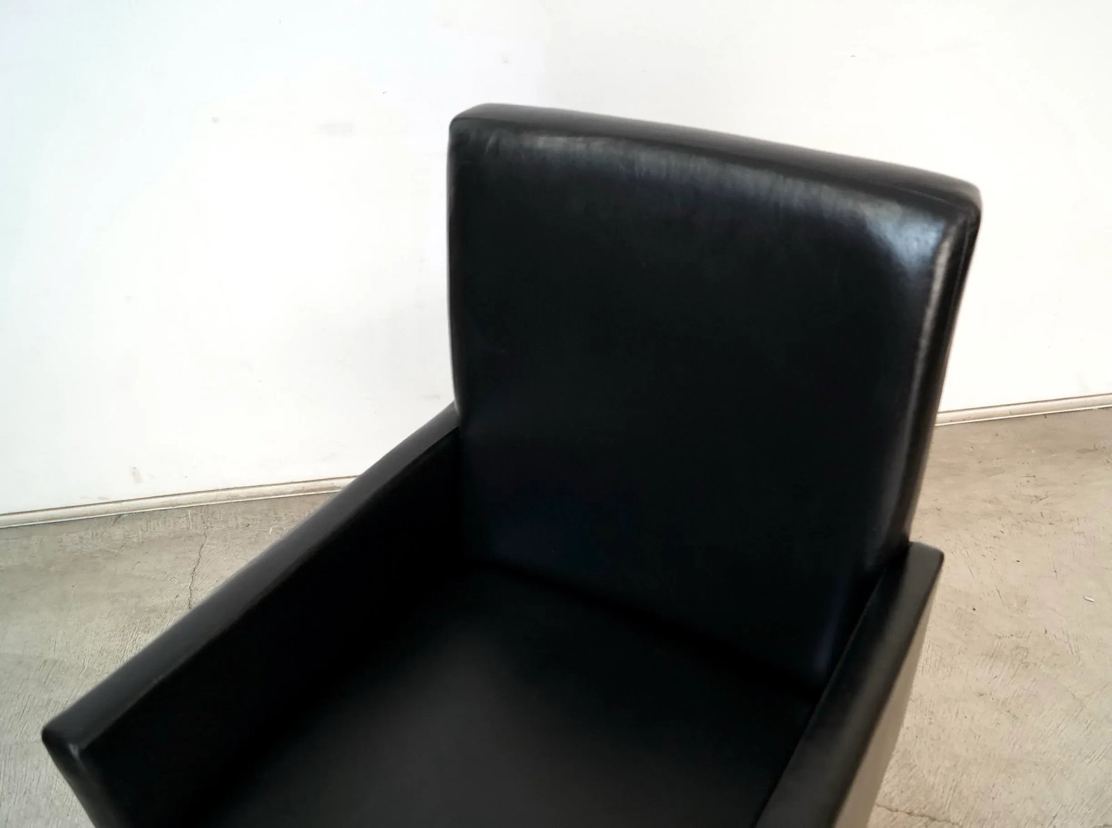 Milo Baughman for Thayer Coggin Black Leather Armchair - 8