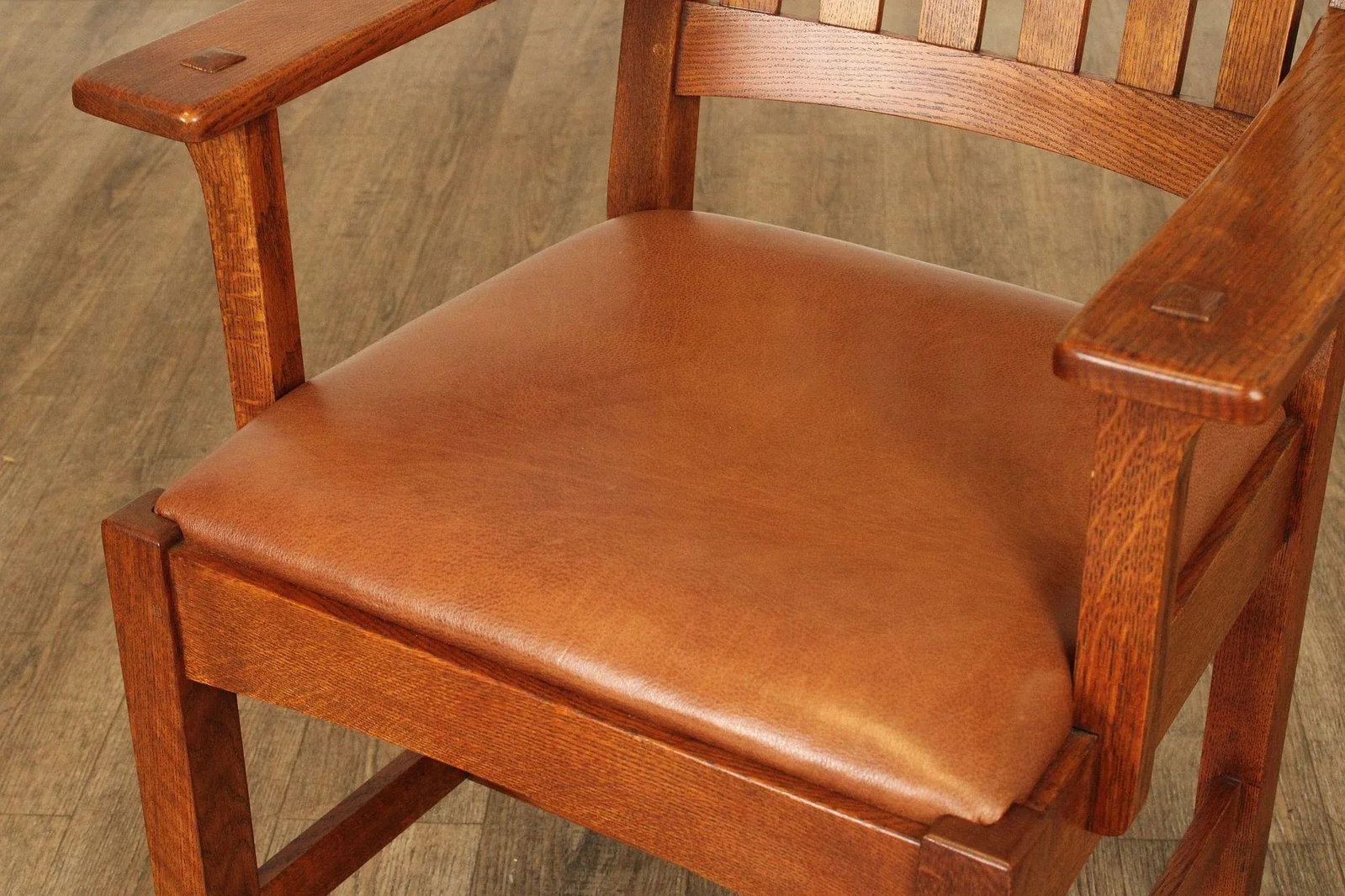 Stickley Mission Collection Oak and Leather Cottage Armchair - 10