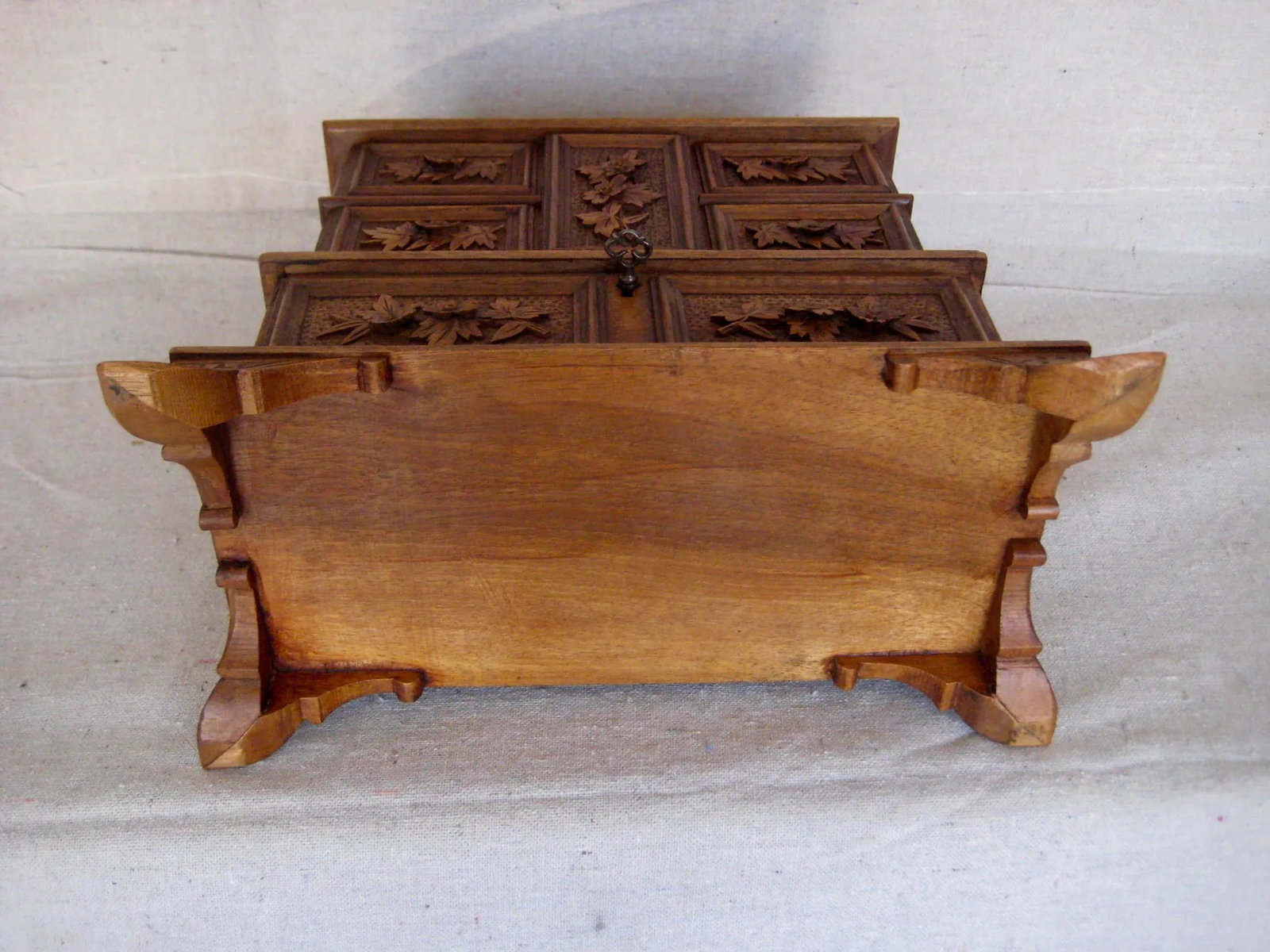 19 Century Black Forest Jewelry Box - 10